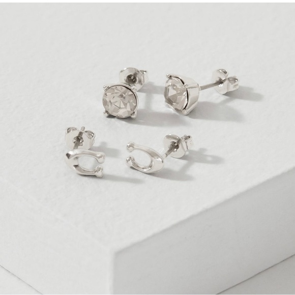 Coach - two pair “C” Earrings + crystal stone earrings. - Picture 3 of 4